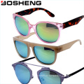 Outdoor Mens Kunststoff Rahmen China OEM / ODM Polarisierte Sonnenbrillen